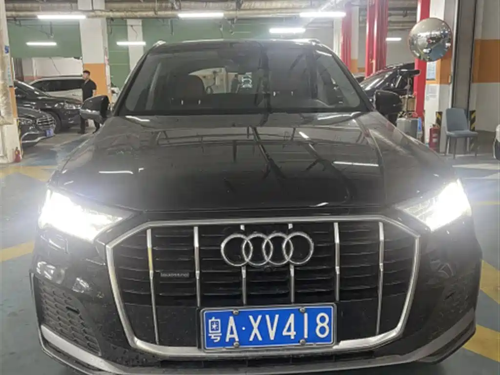 Audi Q7 2021 45 TFSI quattro S line
