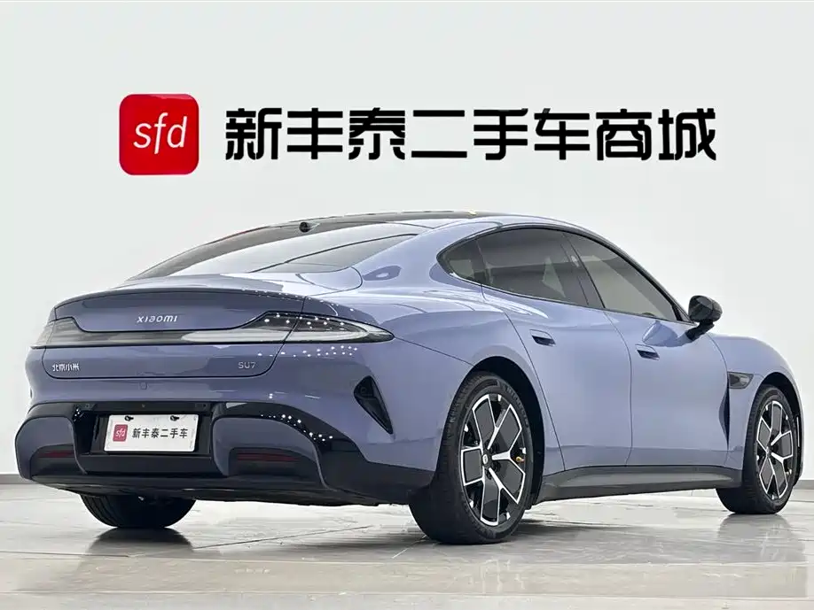  SU7