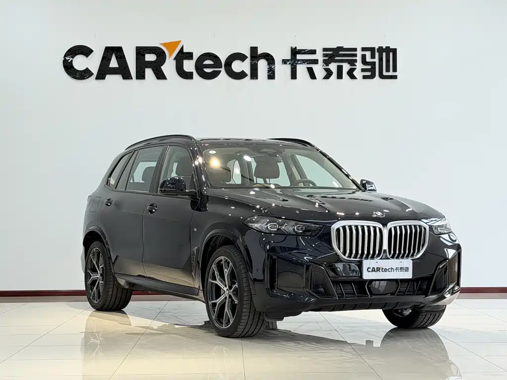 BMW X5 2023 xDrive 30Li M Sport Package