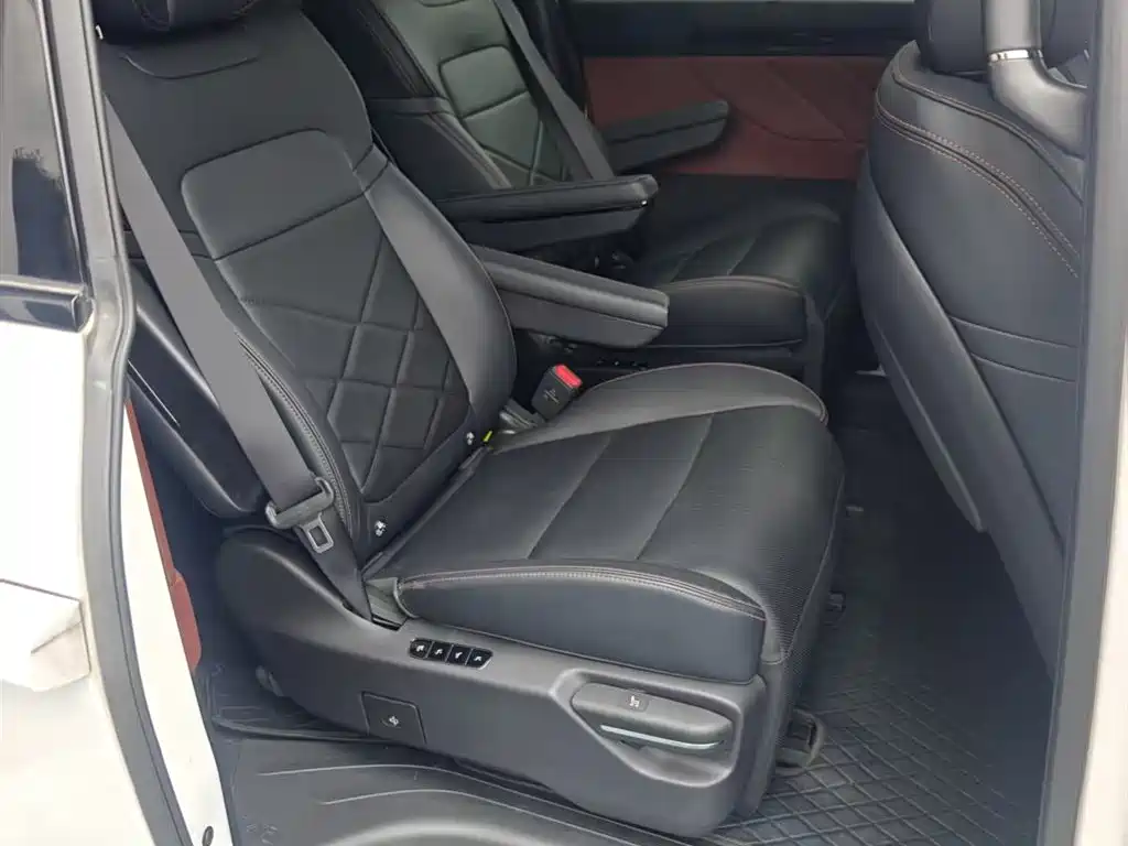 Trumpchi E8 PHEV 2024 150km MAX+