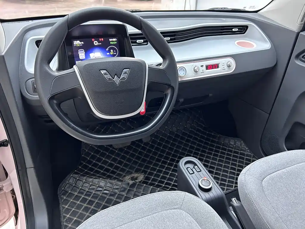 Wuling MINIEV Macaron Premium Edition 2021 Lithium Iron Phosphate