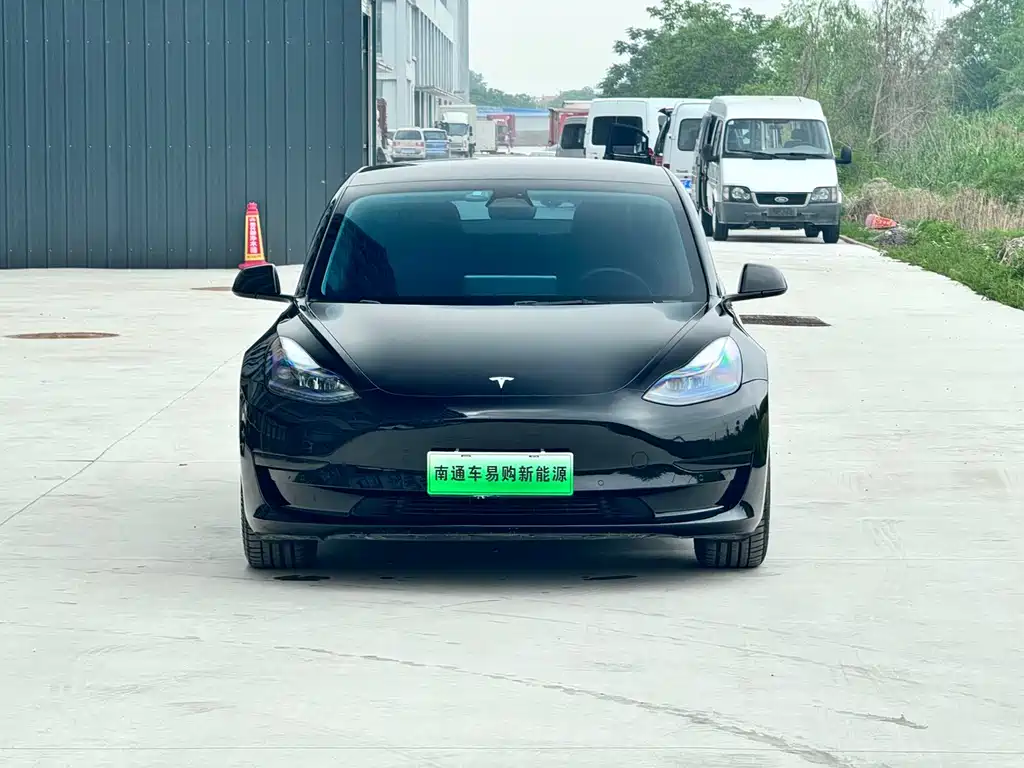 Tesla Model 3 2022 Rear-Wheel Drive