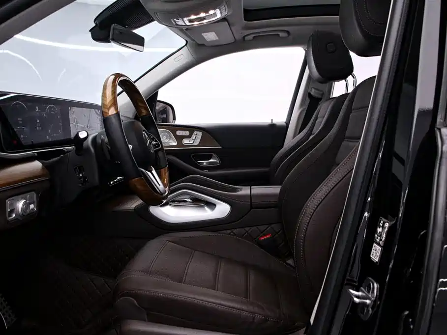 Mercedes-Benz GLS 450 4MATIC Luxury 2023