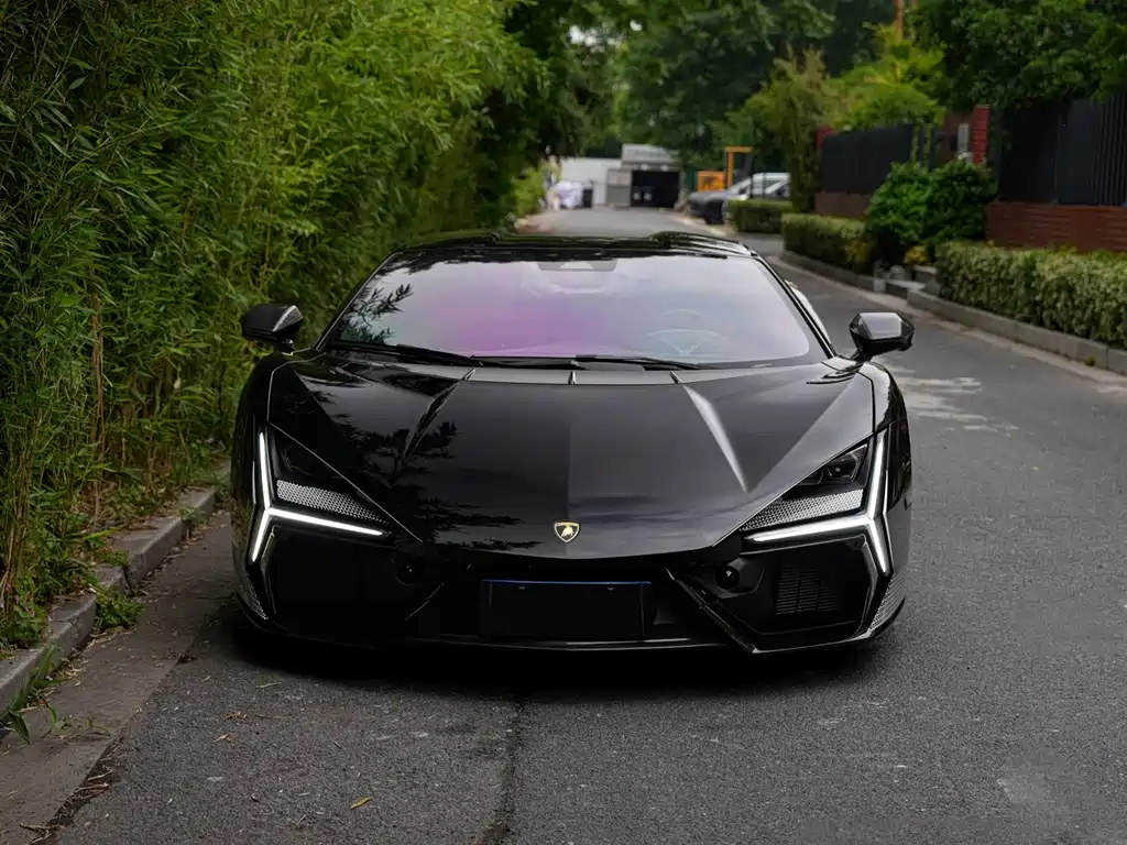 Lamborghini Revuelto 2023 6.5L PHEV Standard