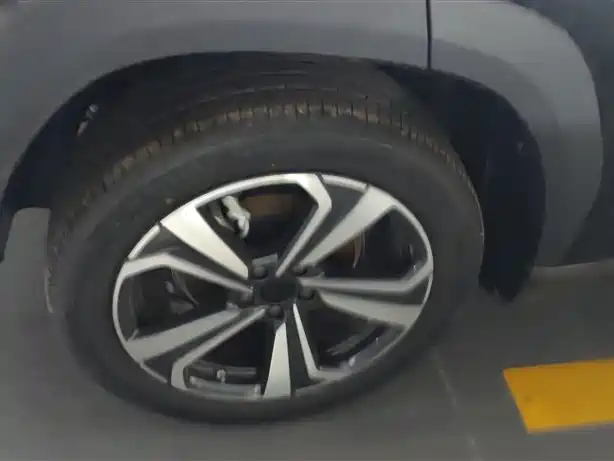Geely Boyue L 2025 1.5TD DCT Shanhe
