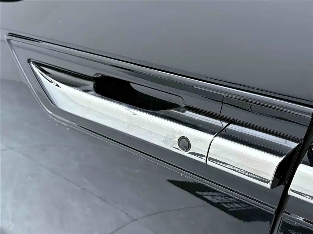 Honda Elysion 2019 2.0L Hybrid Supreme