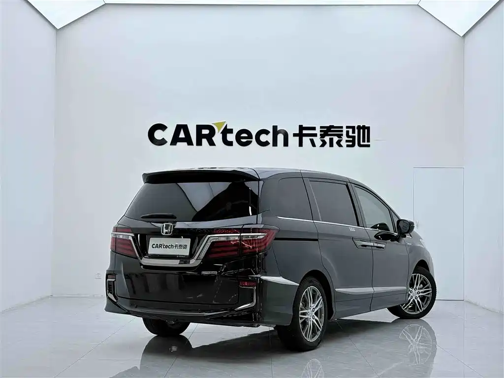 Honda Elysion 2019 2.0L Hybrid Supreme