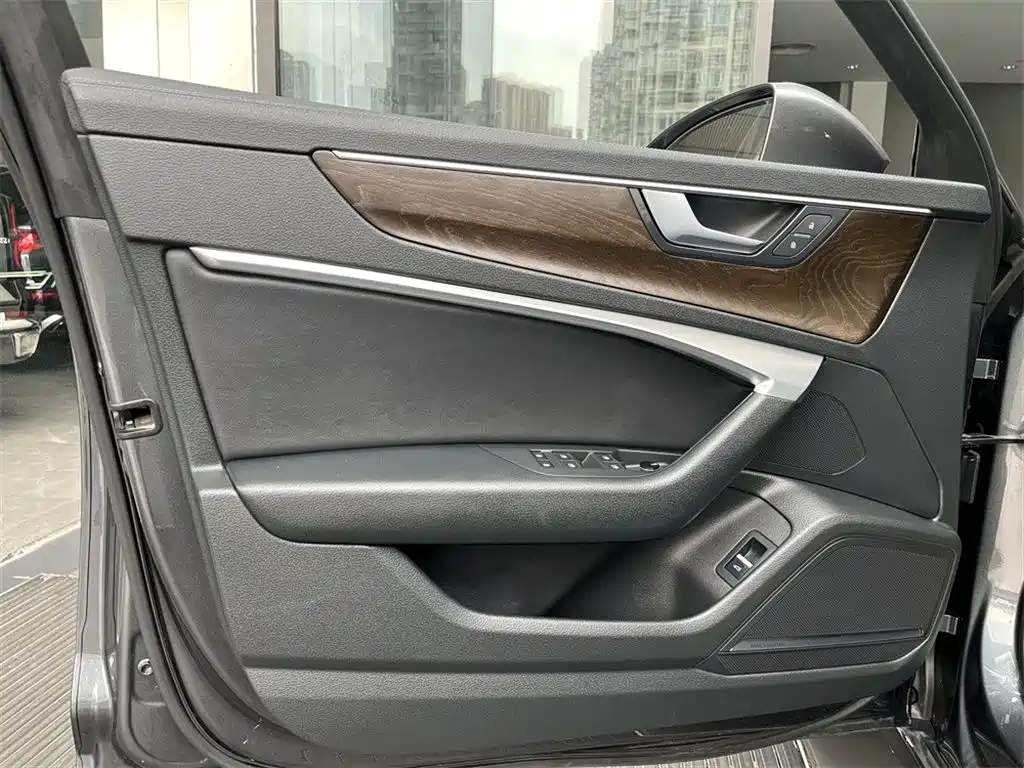 Audi A6L 2020 55 TFSI quattro Exclusive Dynamic Edition