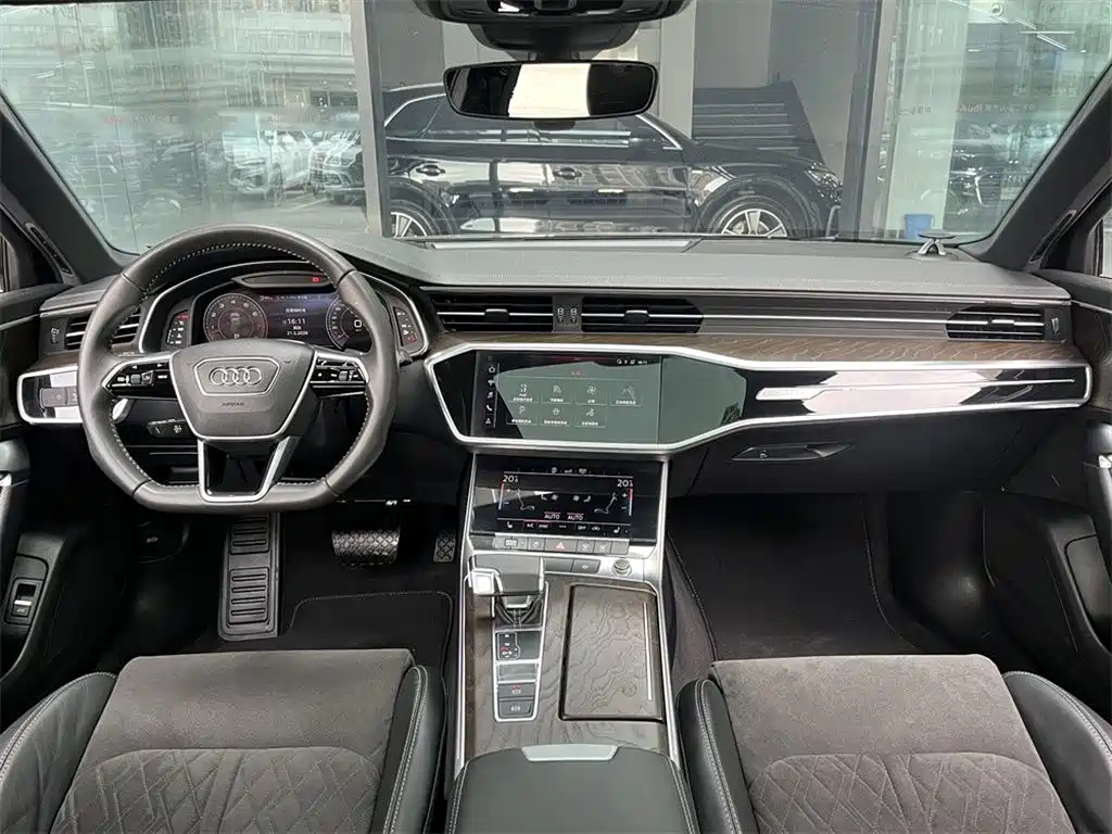 Audi A6L 2020 55 TFSI quattro Exclusive Dynamic Edition