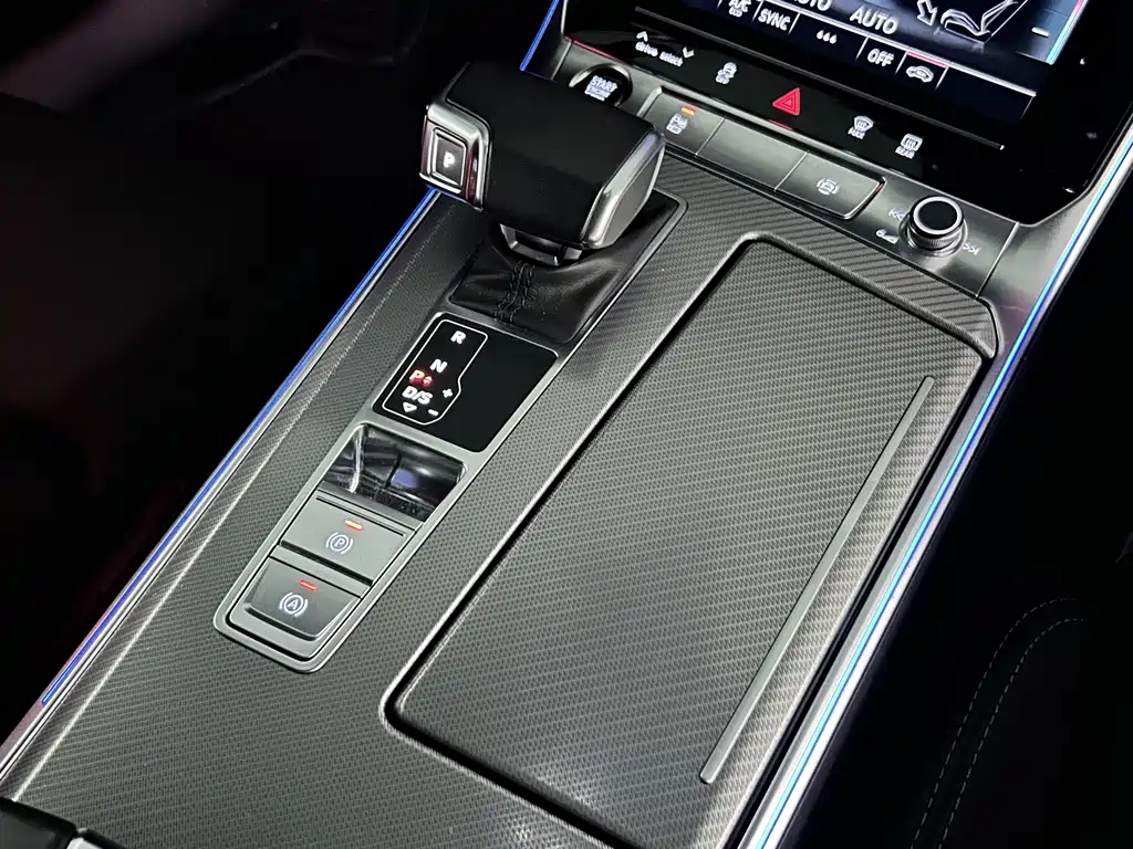 Audi A6L 2023 45 TFSI Select Dynamic