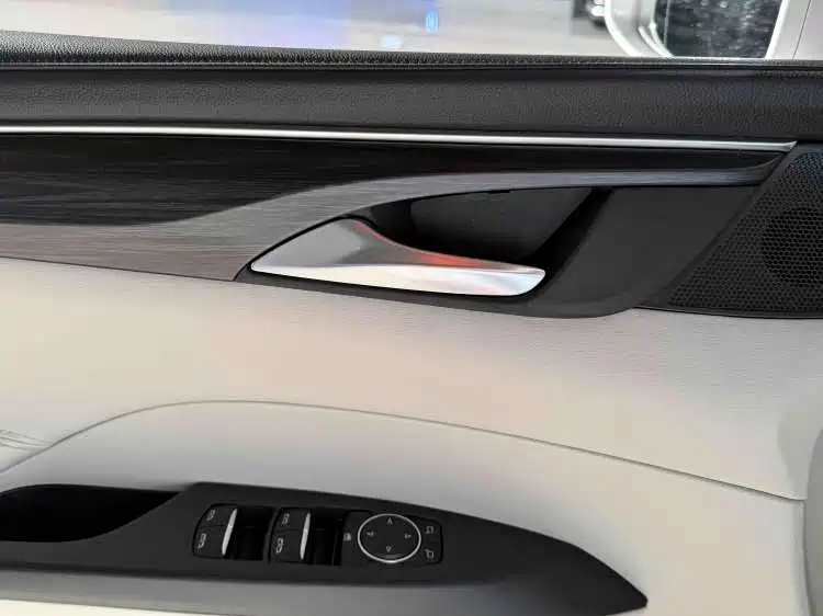 Buick GL8 2021 ES Luxury 653T Comfort