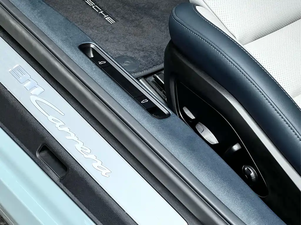 Porsche 911 2025 Carrera 3.0T