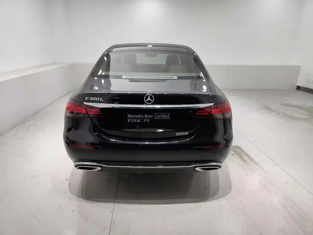 Mercedes-Benz E-Class 2022 Facelift E 300 L Fashion Edition
