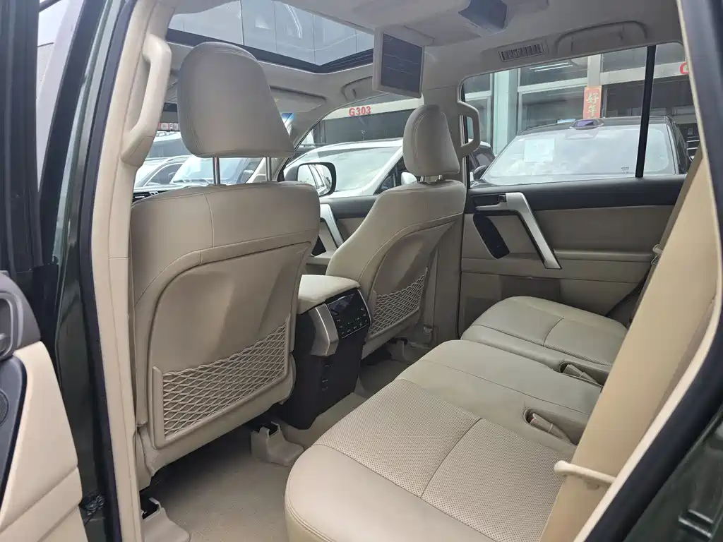Prado 2018 3.5L Automatic VX NAVI Rear-mounted Spare Tire