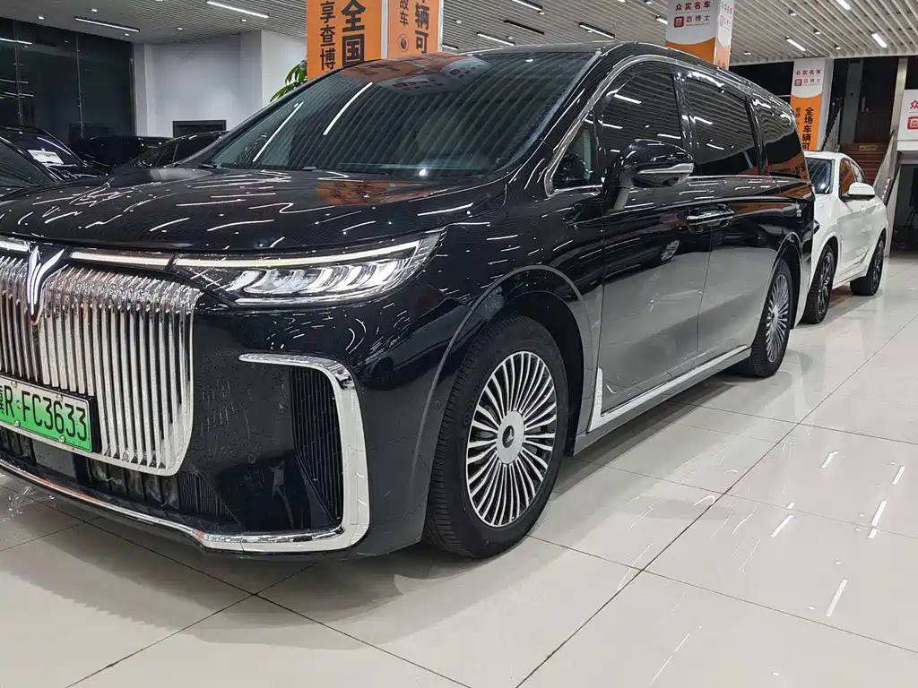 Voyah Dreamer 2025 PHEV AWD Premium Kunpeng Edition