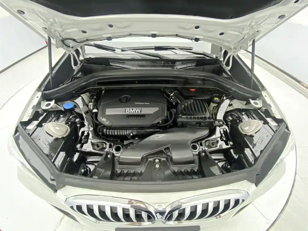 BMW X1 2020 sDrive25Li Leading Edition