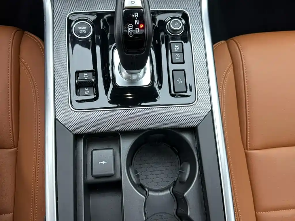 Jaguar XEL 2024 2.0T 250PS R-DYNAMIC S