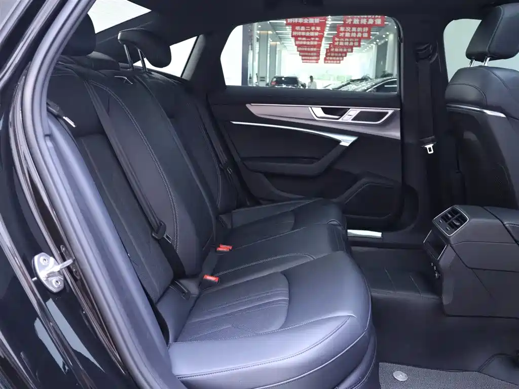 Audi A6L 2025 40 TFSI Luxury Dynamic Edition