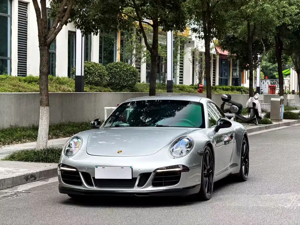 Porsche 911 2015 Carrera 3.4L Style Edition