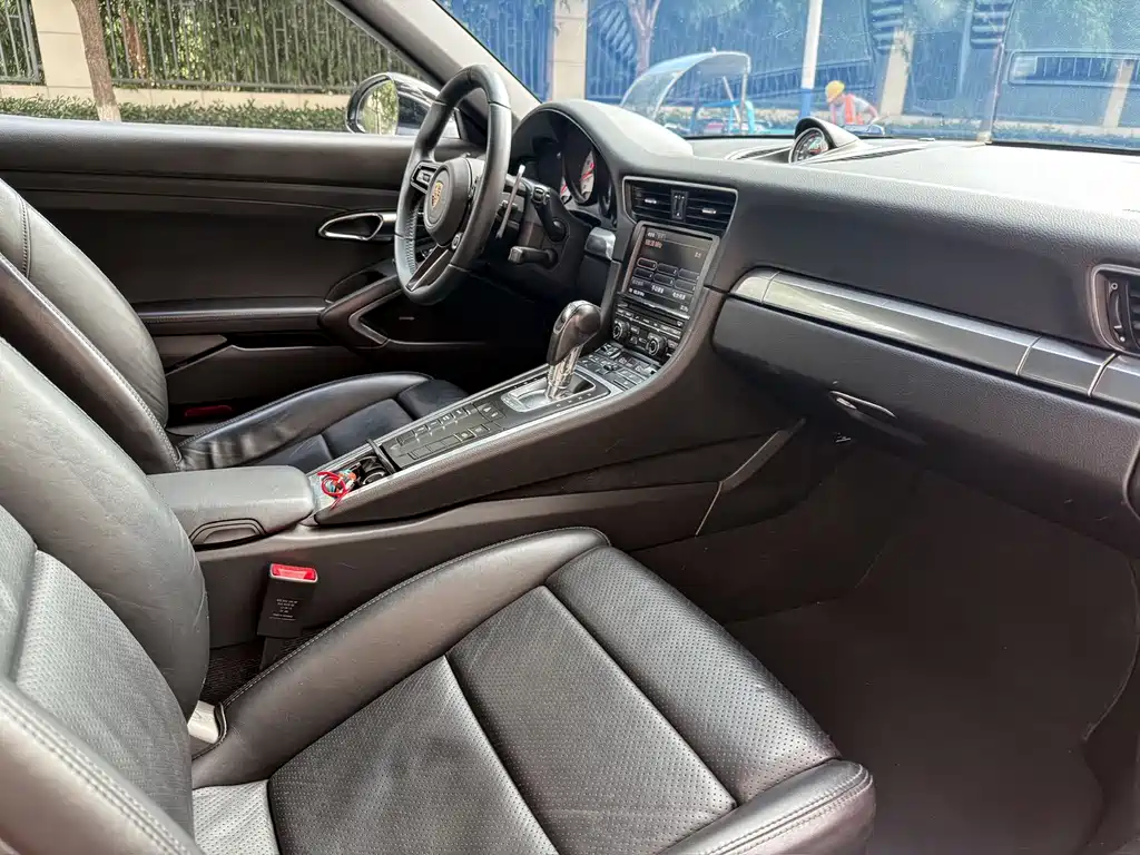 Porsche 911 2015 Carrera 3.4L Style Edition