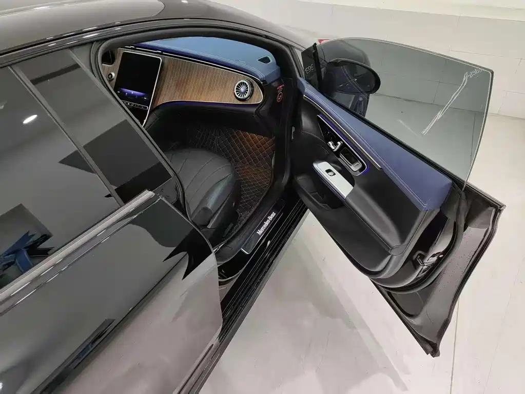 Mercedes-Benz EQE 350 2022