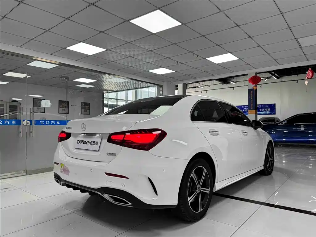 Mercedes-Benz A-Class 2024 A 200 L Fashion Edition