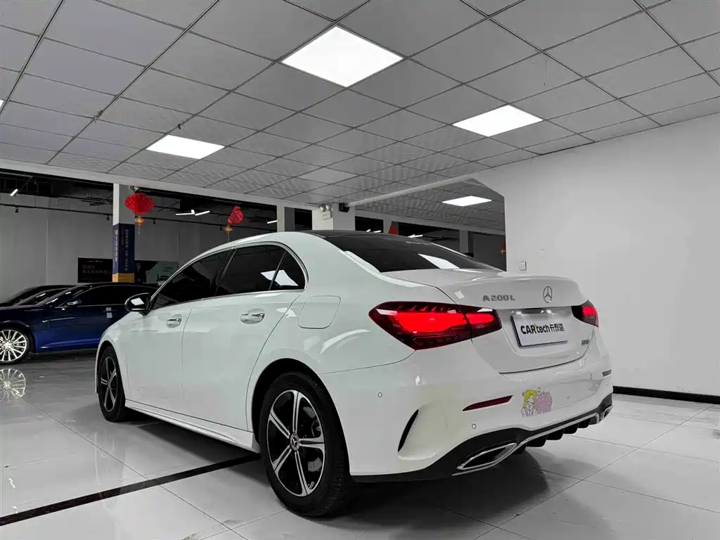 Mercedes-Benz A-Class 2024 A 200 L Fashion Edition