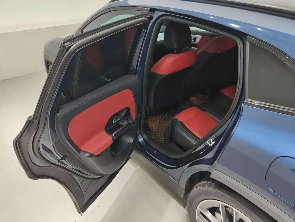Mercedes-AMG GLA 35 4MATIC 2021