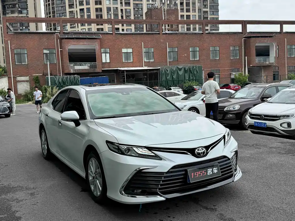 Camry 2021 2.0G Luxury Edition