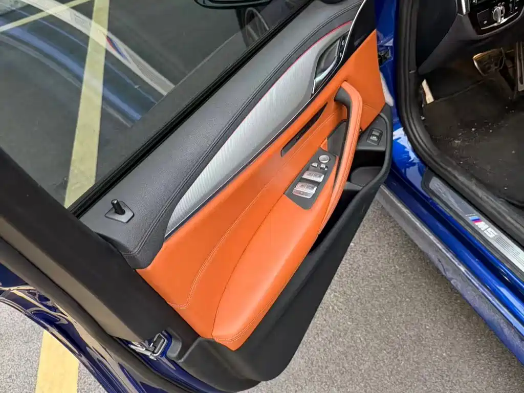 BMW M5 2021