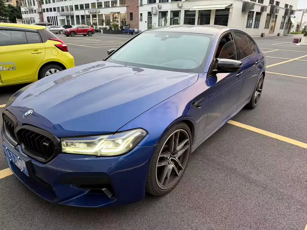 BMW M5 2021