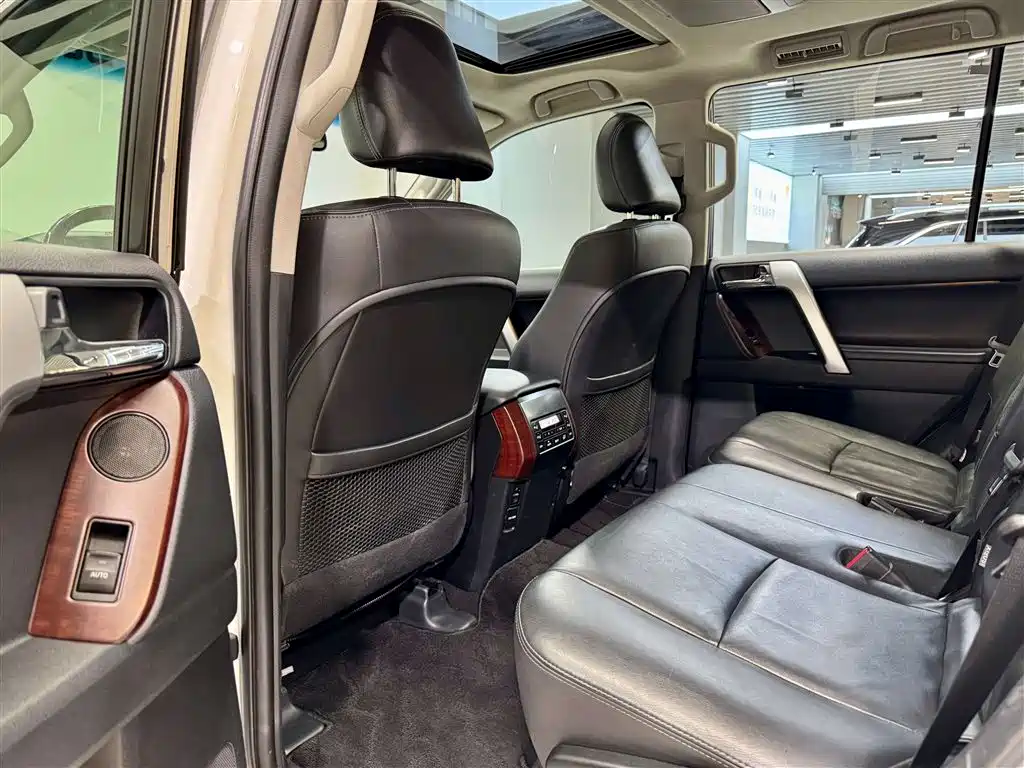 Toyota Land Cruiser Prado 2014 4.0L VX NAVI