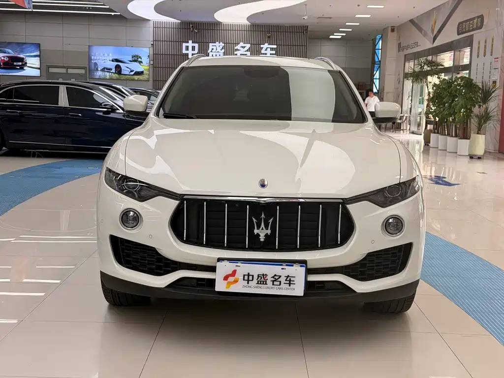 Maserati Levante 2021 3.0T Standard Edition