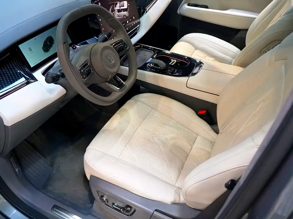 Zeekr 009 2024 Six-Seat Executive Edition AWD 108kWh