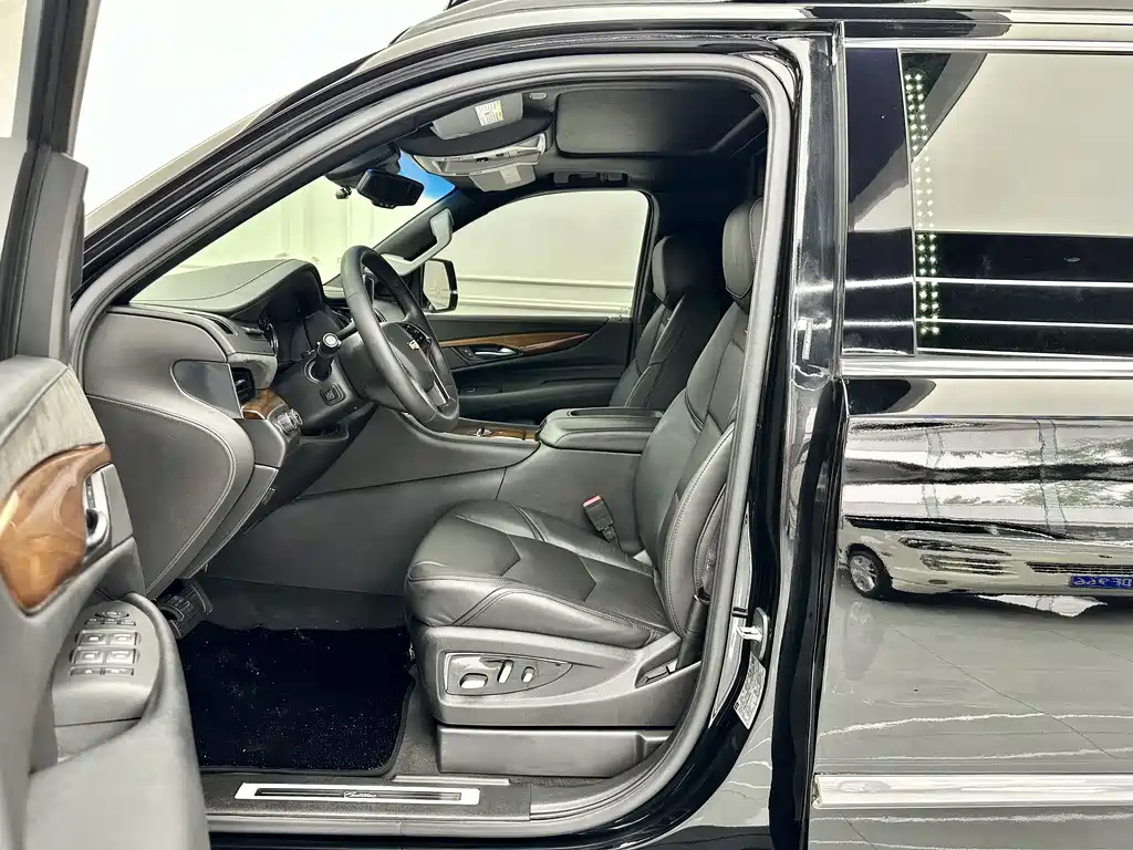 Cadillac Escalade ESV Platinum 2017 6.2L