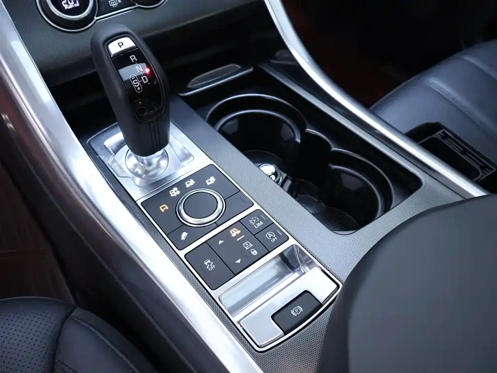 Range Rover Sport 2017 3.0 SC V6 HSE Dynamic