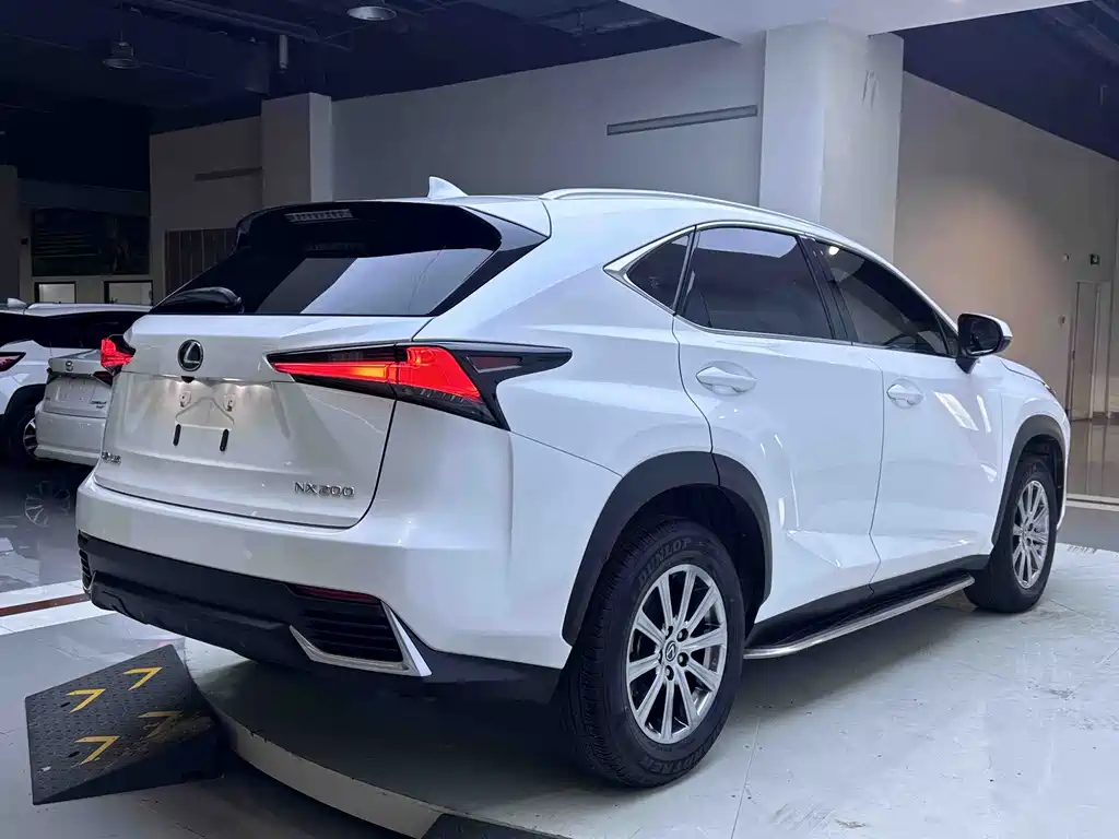 Lexus NX 2020 200 AWD F Sport