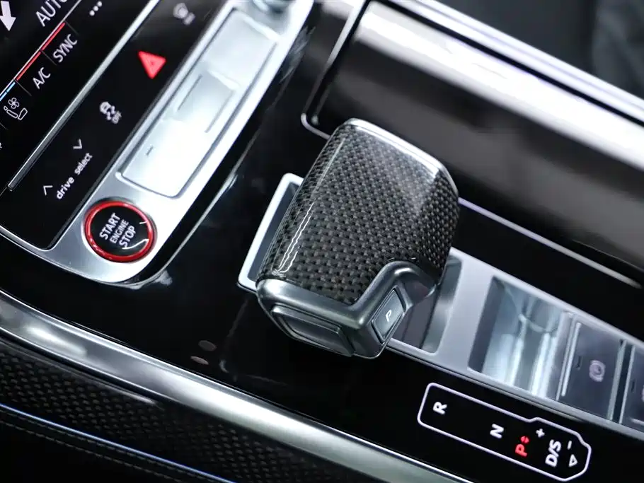 Audi SQ7 2024 4.0 TFSI Dark Knight Edition