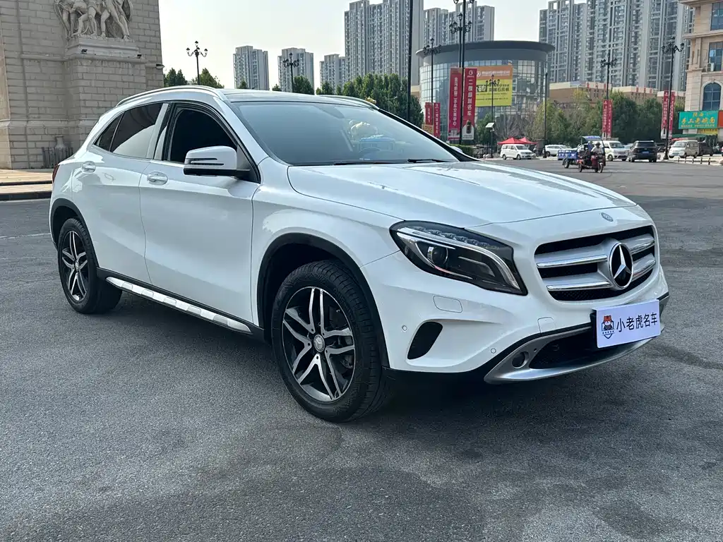 Mercedes-Benz GLA 220 4MATIC