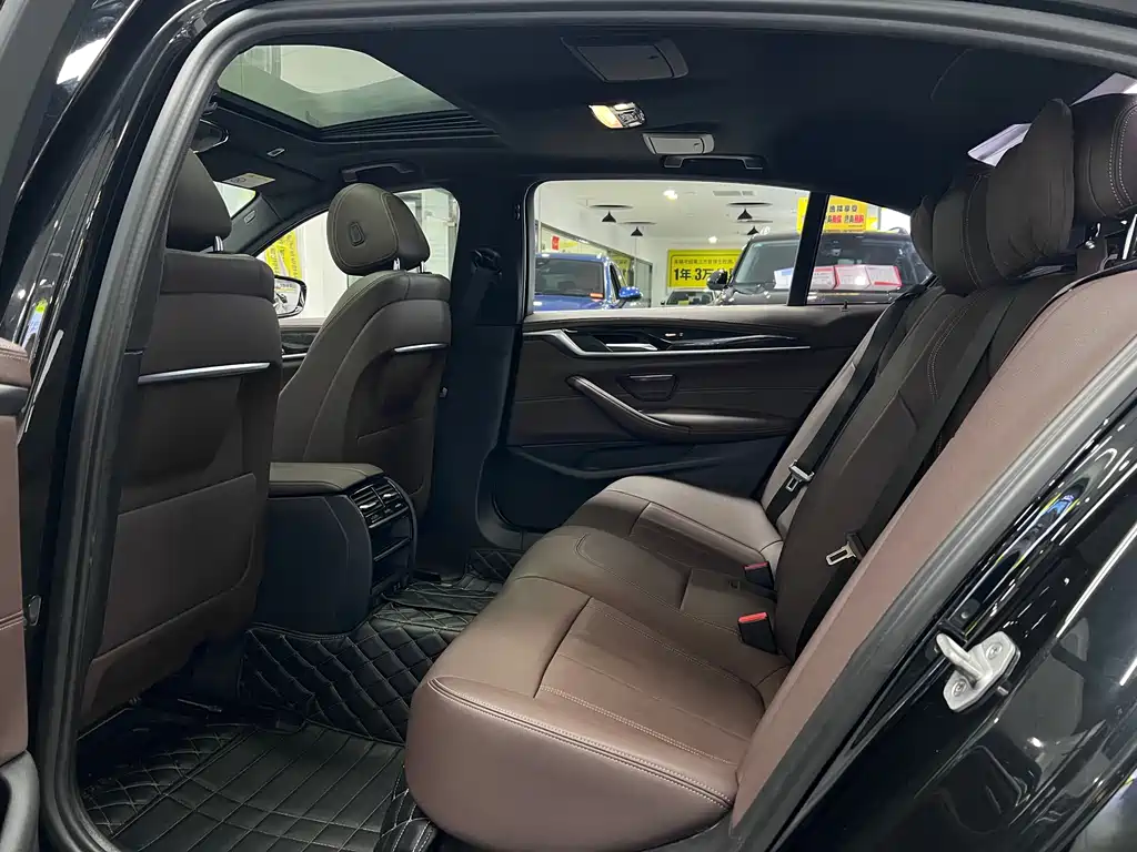BMW 5 Series 2020 525Li M Sport Package