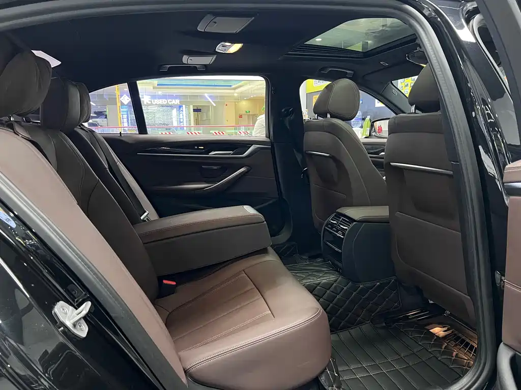 BMW 5 Series 2020 525Li M Sport Package