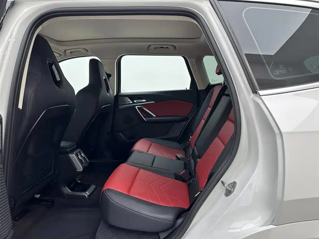 BMW iX1 2023 xDrive30L M Sport Package