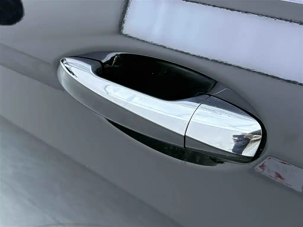 Mercedes-Benz E 260 L 2021