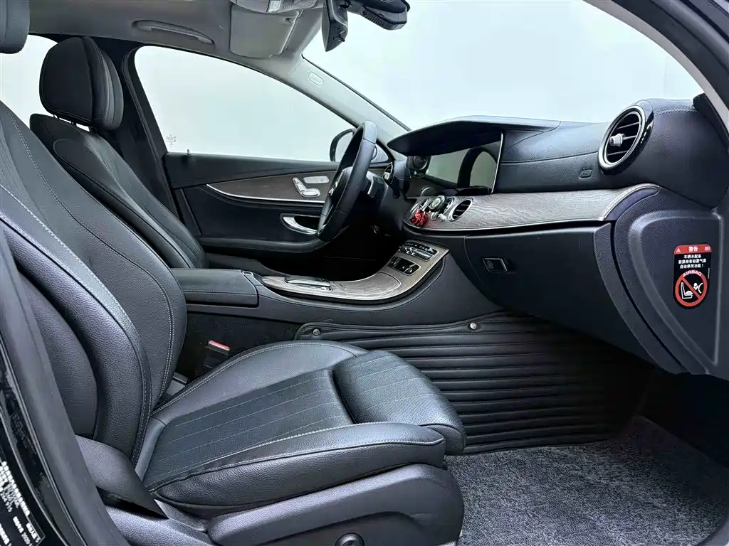 Mercedes-Benz E 260 L 2021