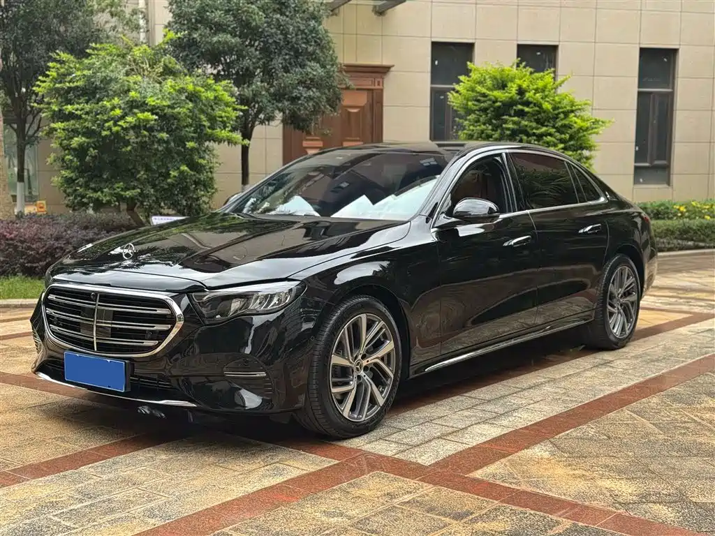 Mercedes-Benz E-Class 2025 E 300 L Fashion Edition