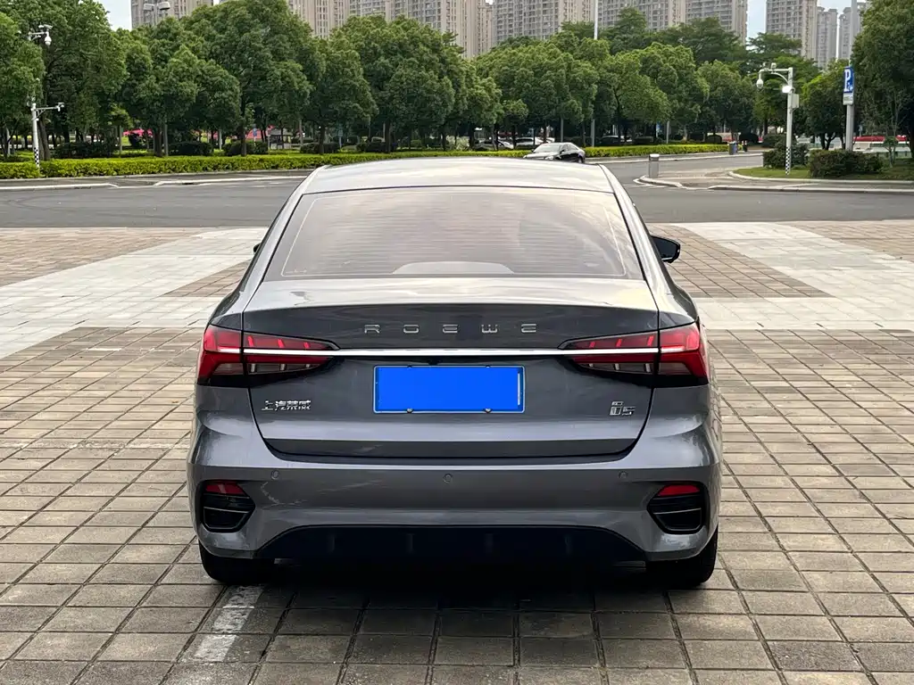 Roewe i5 2021 1.5L CVT Platinum Edition