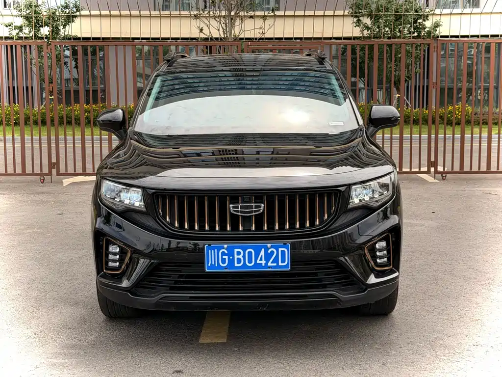 豪越 2022款 1.8TD DCT黑金限定版 7座 → Hao Yue 2022 1.8TD DCT Black Gold Limited Edition 7-Seater