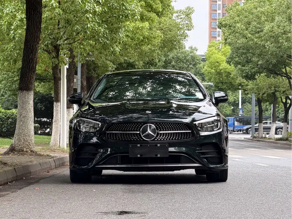 Mercedes-Benz E 260 Coupe (Import) 2023