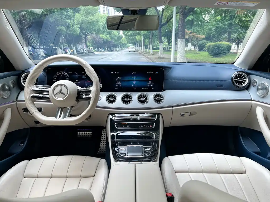 Mercedes-Benz E 260 Coupe (Import) 2023