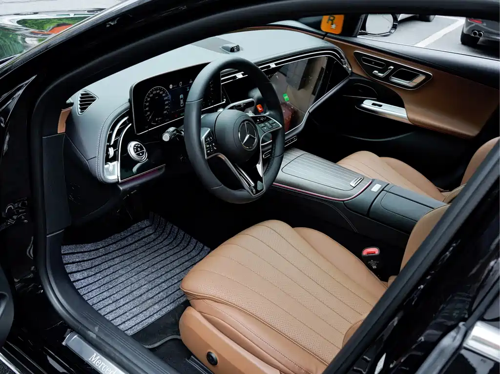 Mercedes-Benz E 350 e L Plug-in Hybrid Sedan
